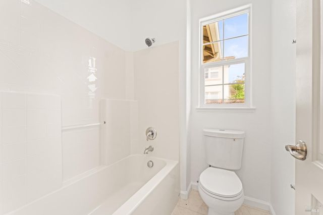 8364 Bennington Ct, Vallejo, CA 94591