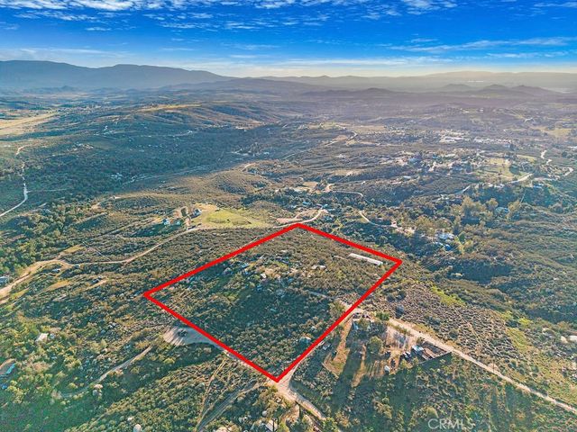 32805 Red Mountain, Hemet, CA 92544