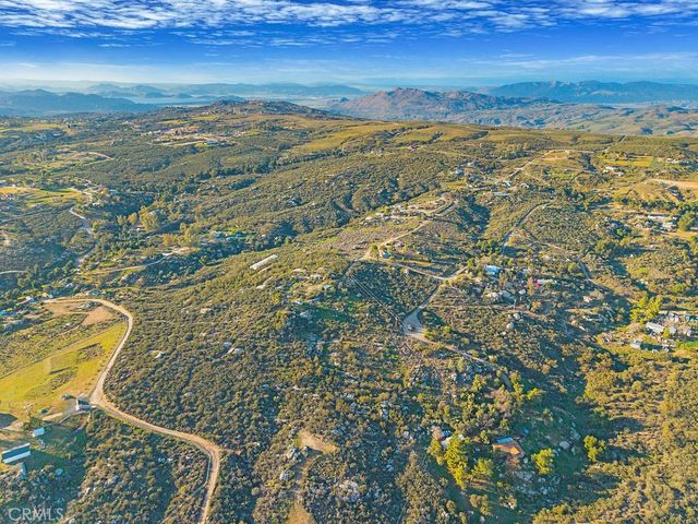 32805 Red Mountain, Hemet, CA 92544