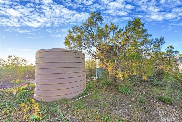 32805 Red Mountain, Hemet, CA 92544