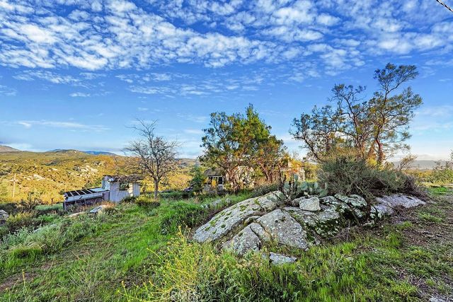 32805 Red Mountain, Hemet, CA 92544
