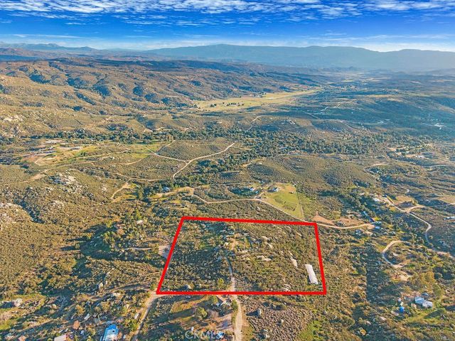 32805 Red Mountain, Hemet, CA 92544