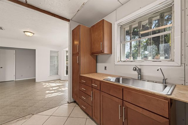 9326 Willow Meadow Drive, Houston, TX 77031