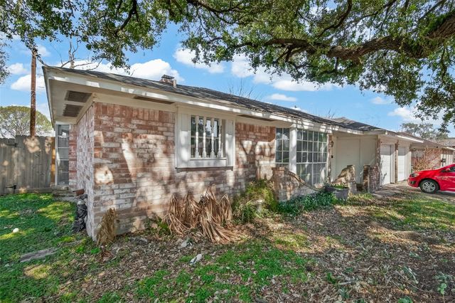 9326 Willow Meadow Drive, Houston, TX 77031