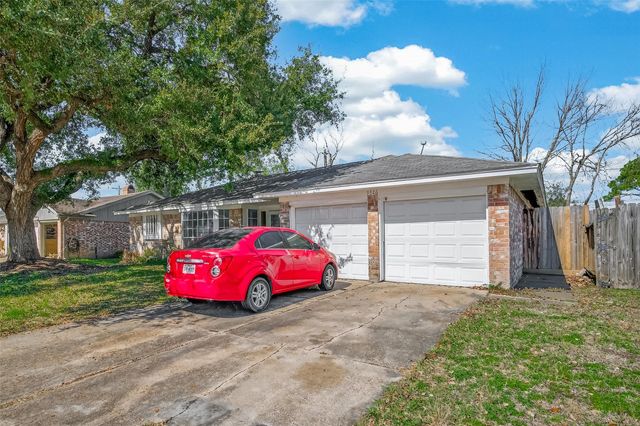 9326 Willow Meadow Drive, Houston, TX 77031