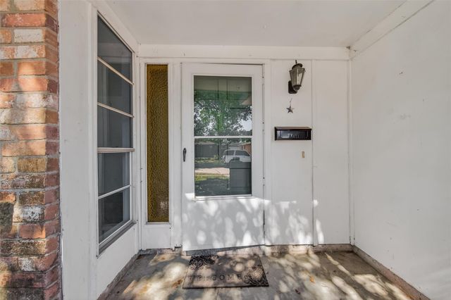 9326 Willow Meadow Drive, Houston, TX 77031