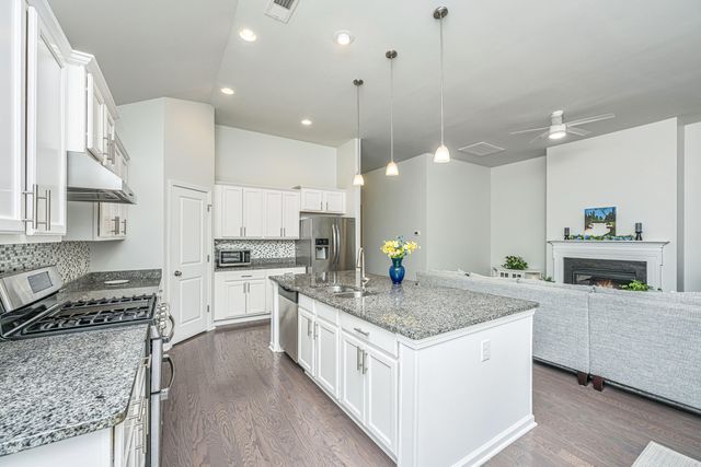 107 Yeamans Way, Summerville, SC 29483