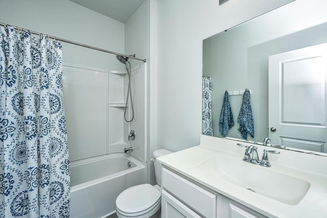 107 Yeamans Way, Summerville, SC 29483