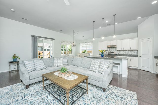 107 Yeamans Way, Summerville, SC 29483