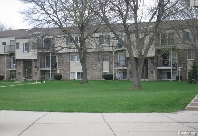 38290 Fairway Court 145A, Clinton Charter Township, MI 48038