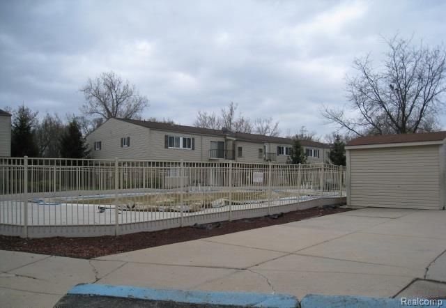 38290 Fairway Court 145A, Clinton Charter Township, MI 48038