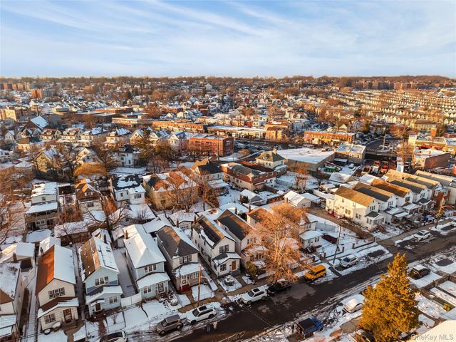 9456 199th Street, Hollis, NY 11423