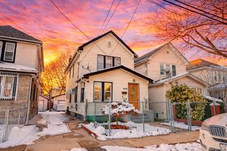 9456 199th Street, Hollis, NY 11423