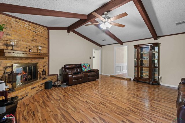 3215 Restview St, Longview, TX 75605