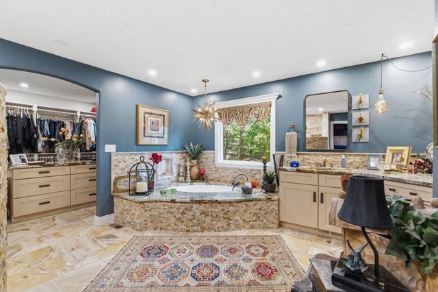 63 Osprey Lane, Blue Eye, MO 65611