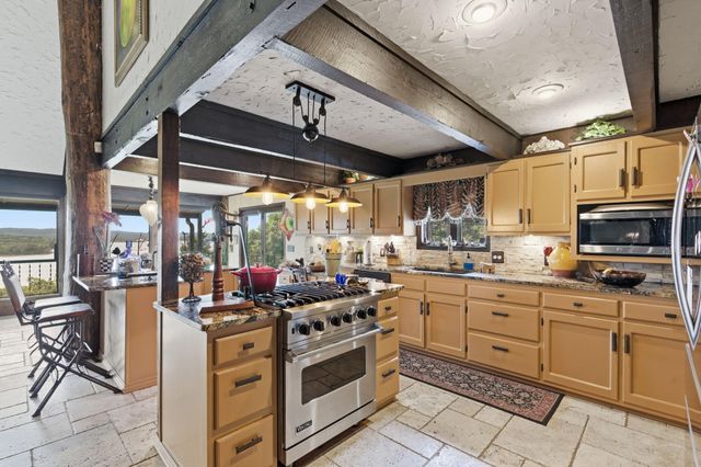 63 Osprey Lane, Blue Eye, MO 65611