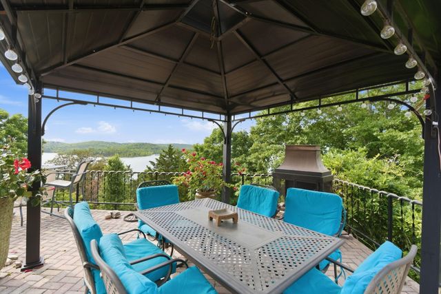 63 Osprey Lane, Blue Eye, MO 65611