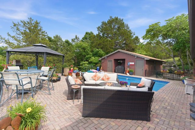 63 Osprey Lane, Blue Eye, MO 65611