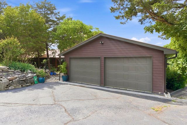 63 Osprey Lane, Blue Eye, MO 65611