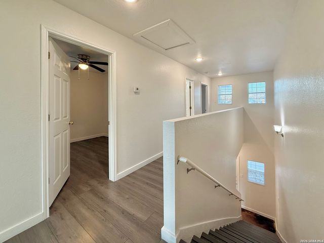 6938 Crestway Rd Unit 4, San Antonio, TX 78239