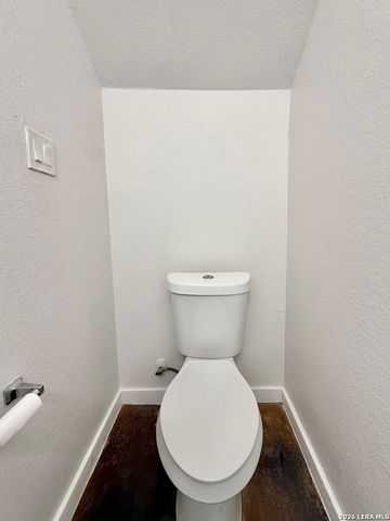 6938 Crestway Rd Unit 4, San Antonio, TX 78239