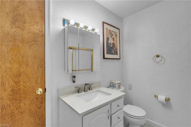 6704 Mill Creek DR, Zuni, VA 23898