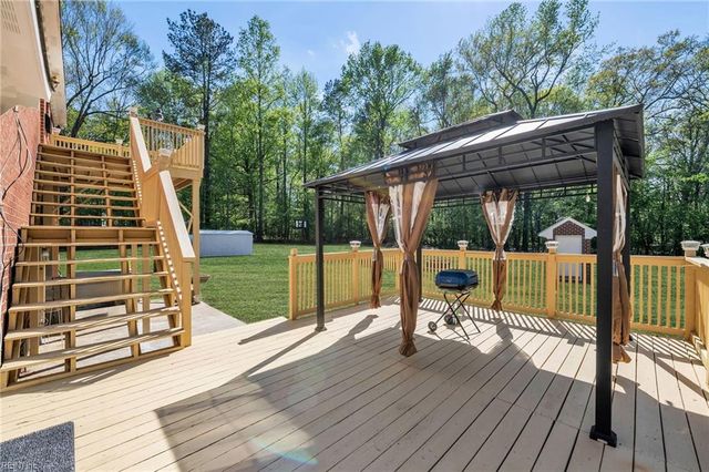 6704 Mill Creek DR, Zuni, VA 23898