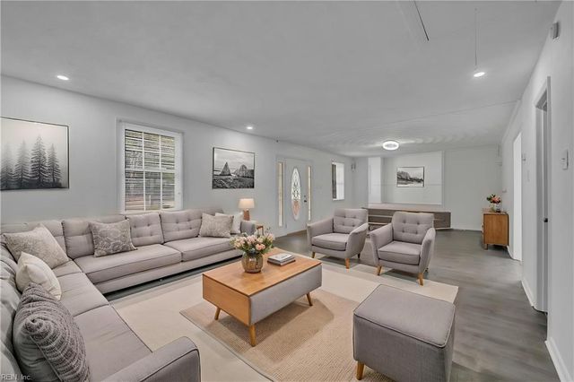 6704 Mill Creek DR, Zuni, VA 23898