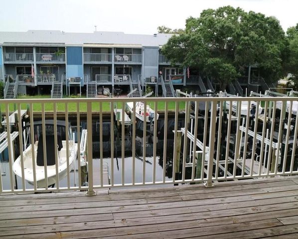 810 CALLISTA CAY LOOP, Tarpon Springs, FL 34689