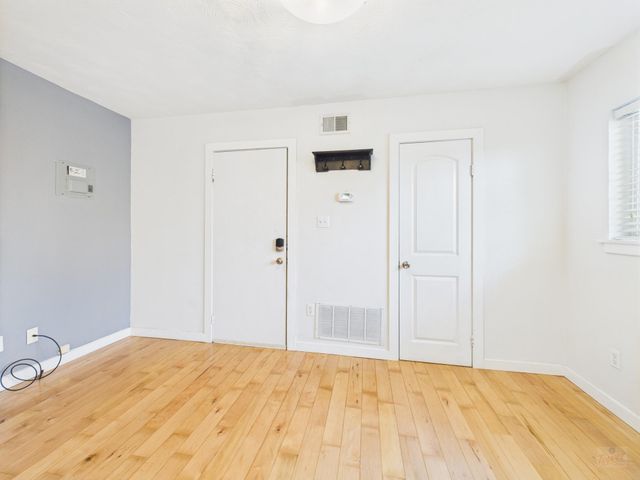 304 E 33rd ST 15, Austin, TX 78705