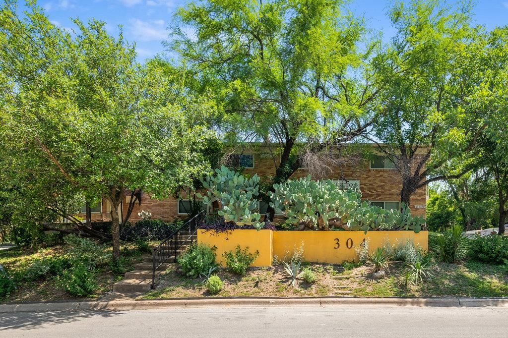 304 E 33rd ST 15, Austin, TX 78705