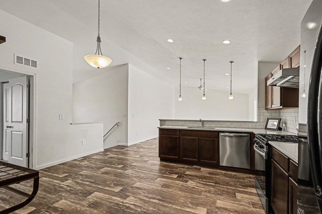 1041 Cooley Mill Lane, Vicksburg Vllg, MI 49097