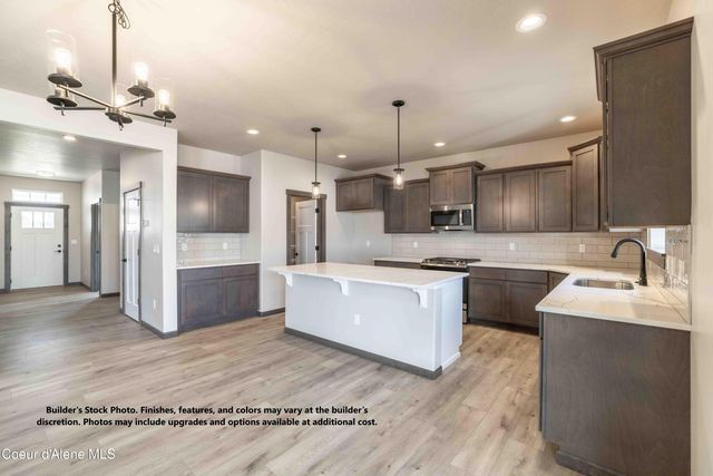 2707 N Neptune ST, Post Falls, ID 83854