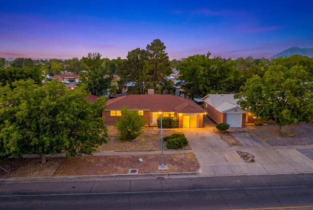 4721 Comanche Road NE, Albuquerque, NM 87110