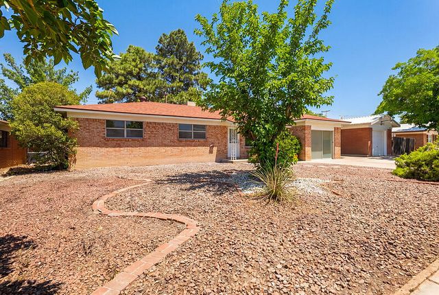 4721 Comanche Road NE, Albuquerque, NM 87110