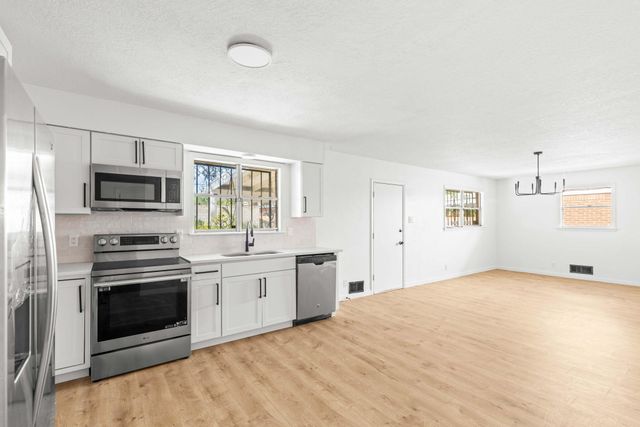4721 Comanche Road NE, Albuquerque, NM 87110
