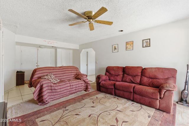 4401 W TURQUOISE Avenue, Glendale, AZ 85302