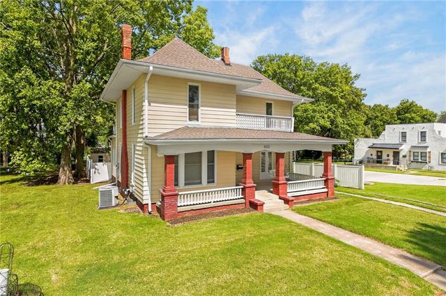 610 W Maple Avenue, Independence, MO 64050