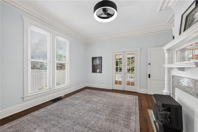 610 W Maple Avenue, Independence, MO 64050