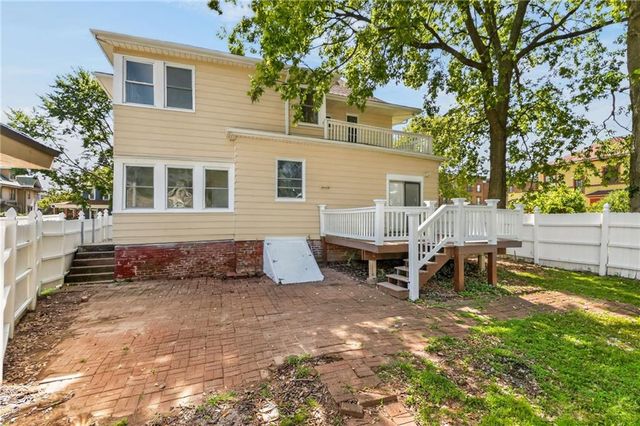 610 W Maple Avenue, Independence, MO 64050