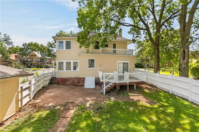 610 W Maple Avenue, Independence, MO 64050