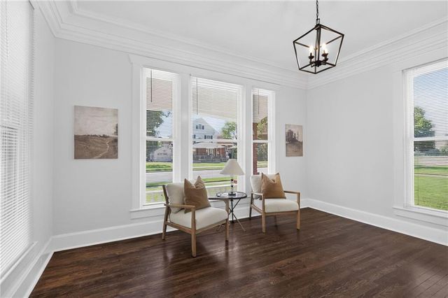 610 W Maple Avenue, Independence, MO 64050