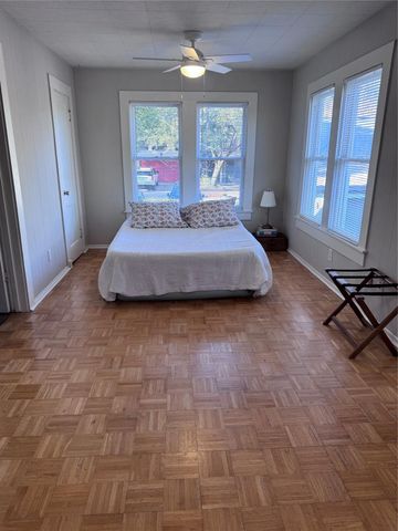 308 E 23rd, Houston, TX 77008