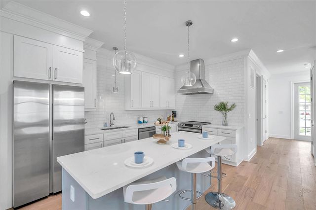 2369 BAHIA VISTA STREET, Sarasota, FL 34239