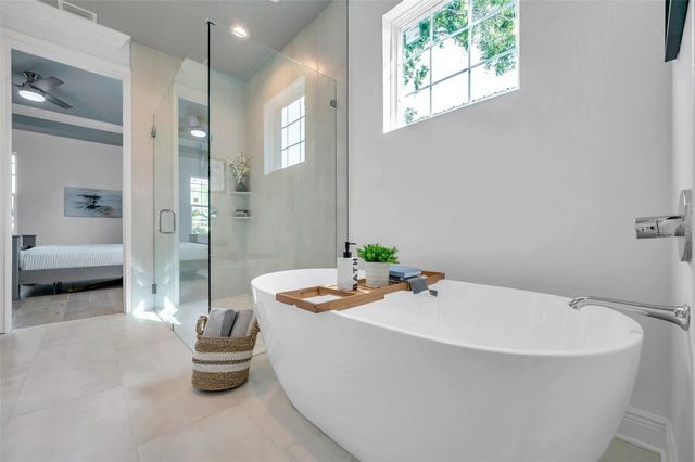 2369 BAHIA VISTA STREET, Sarasota, FL 34239