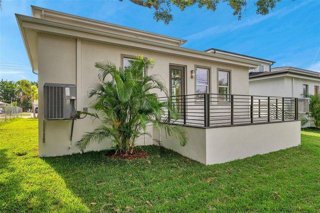 2369 BAHIA VISTA STREET, Sarasota, FL 34239