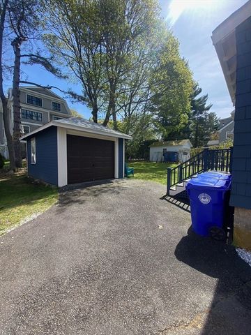 35 Eliot Street House, Brookline, MA 02467