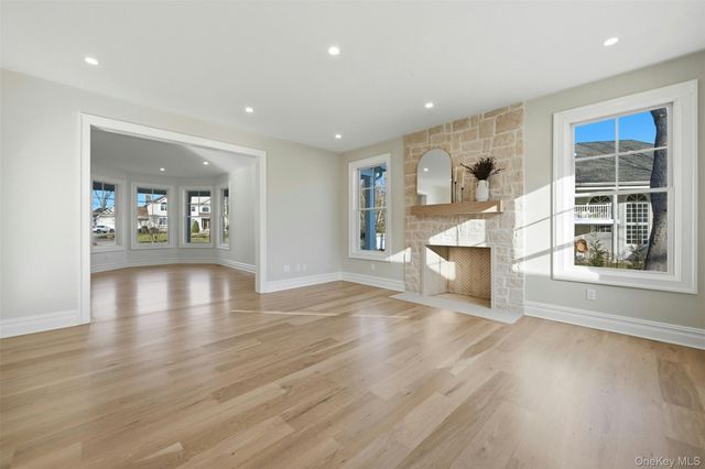 75 Crescent Court, Wading River, NY 11792