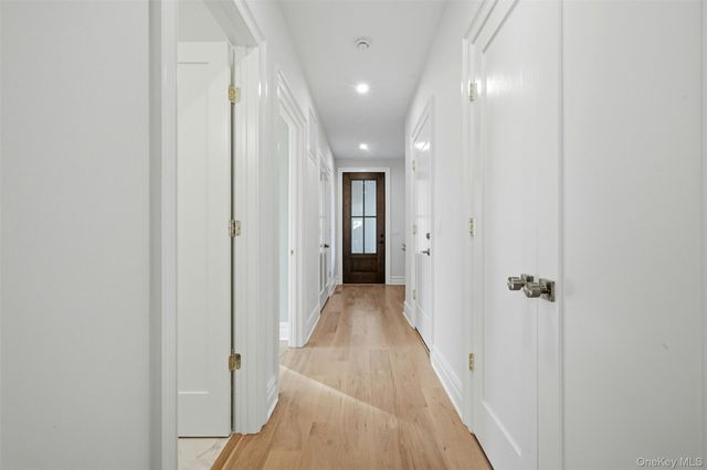 75 Crescent Court, Wading River, NY 11792