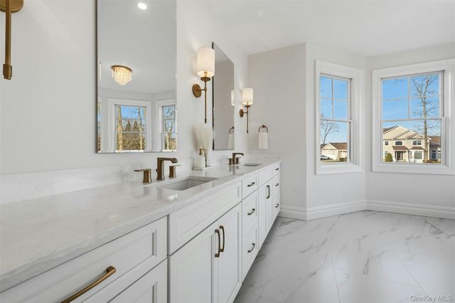 75 Crescent Court, Wading River, NY 11792